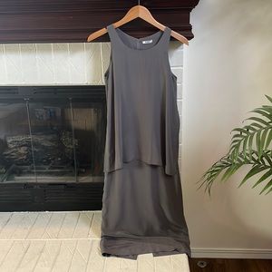 D. Efect Brenda Silk Tiered Dress in Gray 34 / US S O1